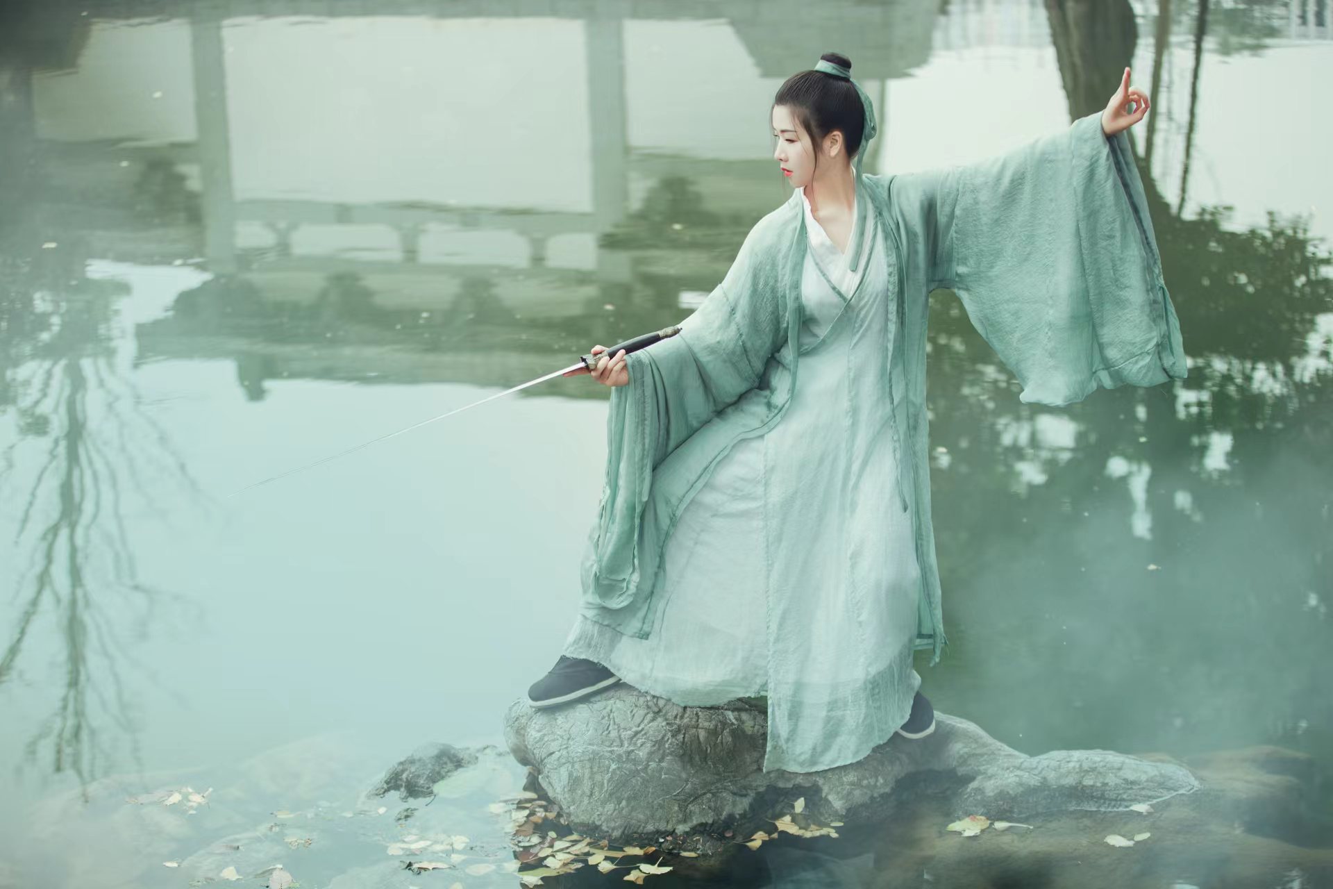 杨凤英老师